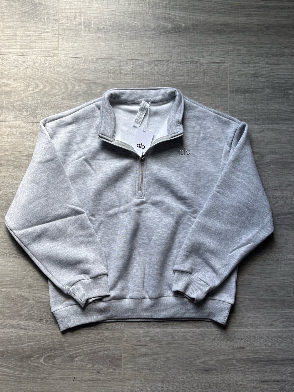 Alo Light Gray Quarter-Zip Pullover, Size Unisex S